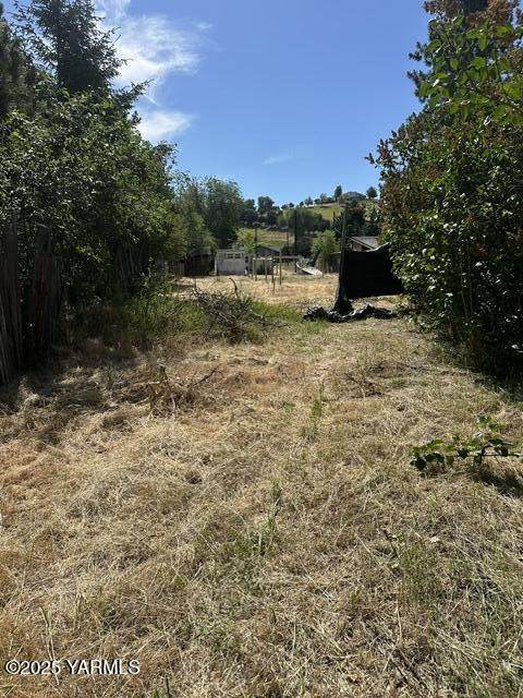 5705 Cowiche Canyon Rd - Photo 1
