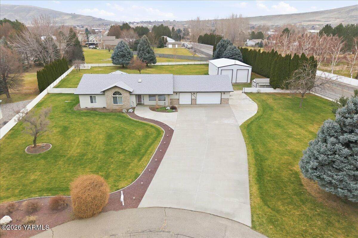 4105 Southlake Ct - Photo 1