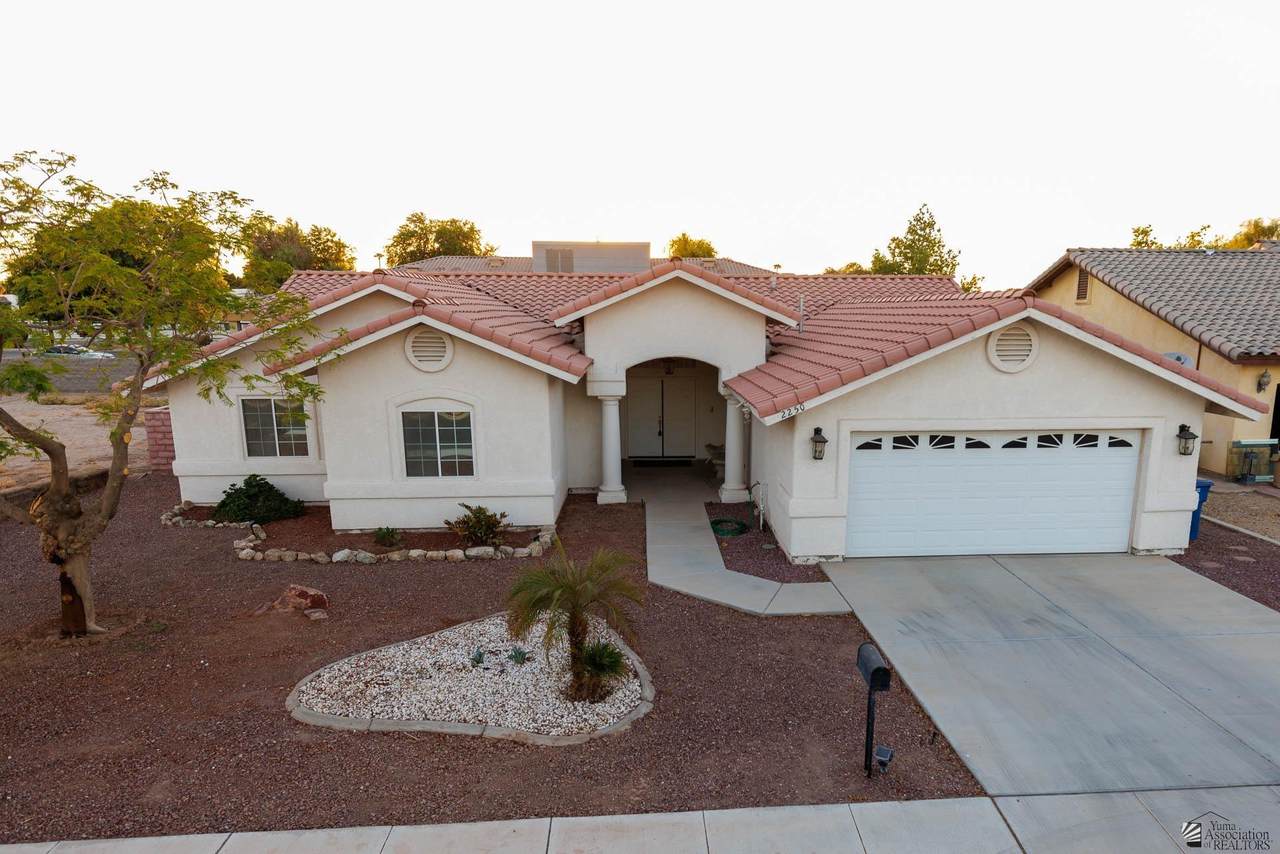 2250 23 DR - Photo 1
