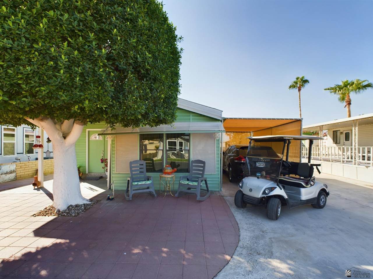 5707 32 ST - Photo 1