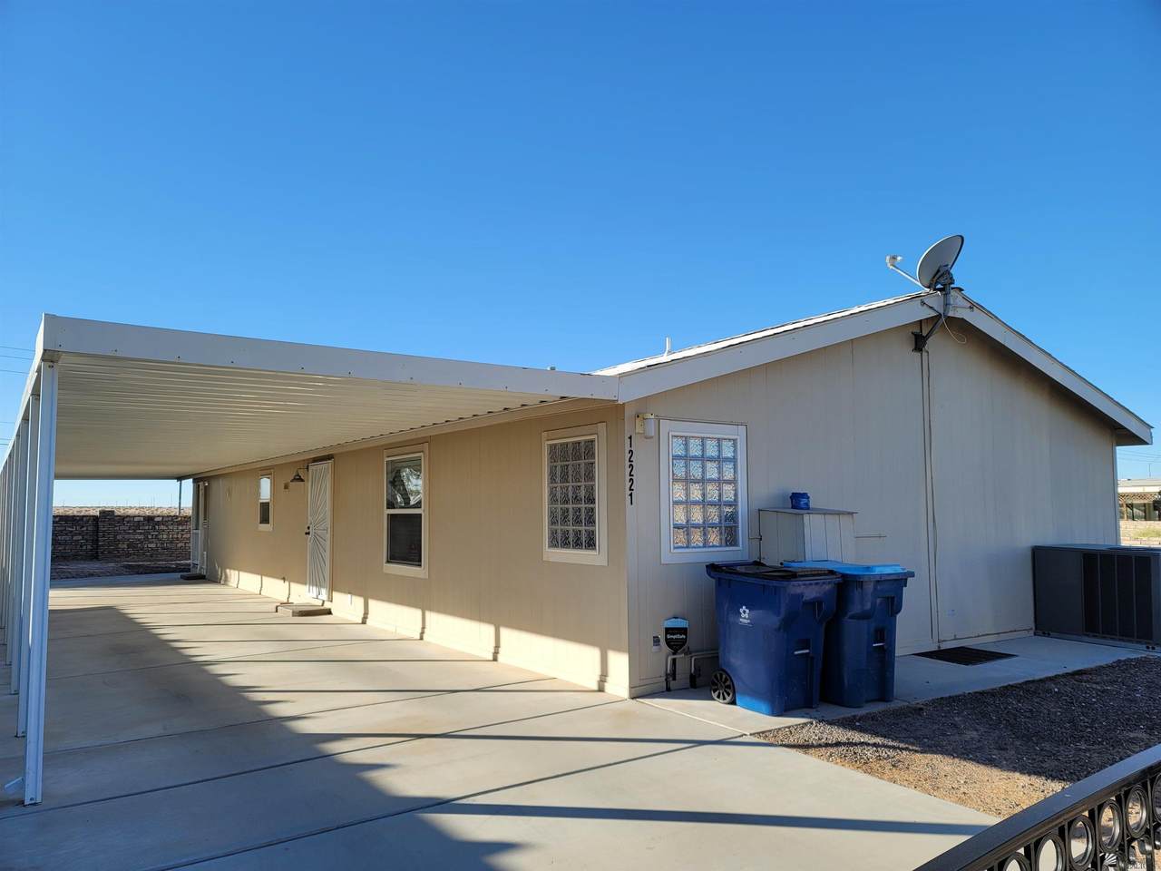 12221 39 WAY - Photo 1