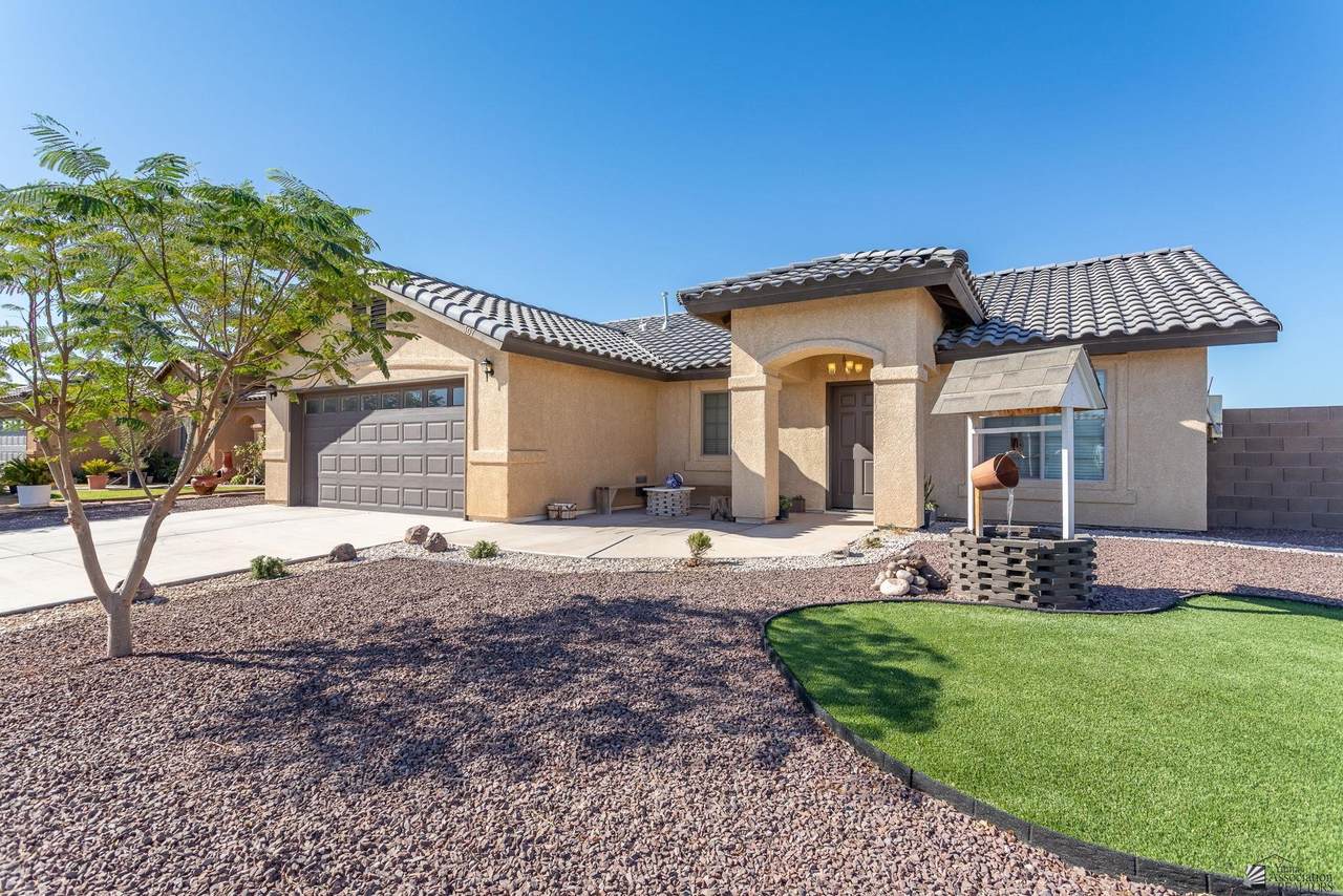 307 Sunset Ave - Photo 1