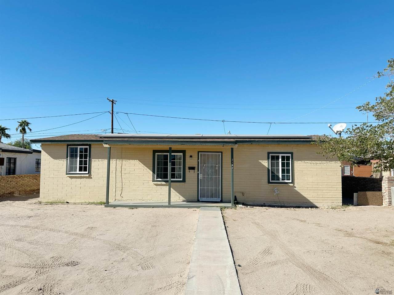 2142 7 AVE - Photo 1