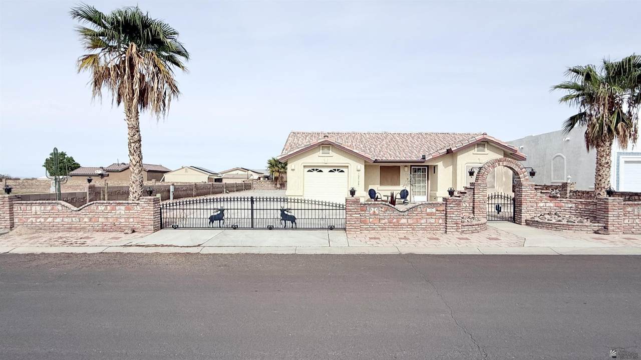 12528 47 DR - Photo 1