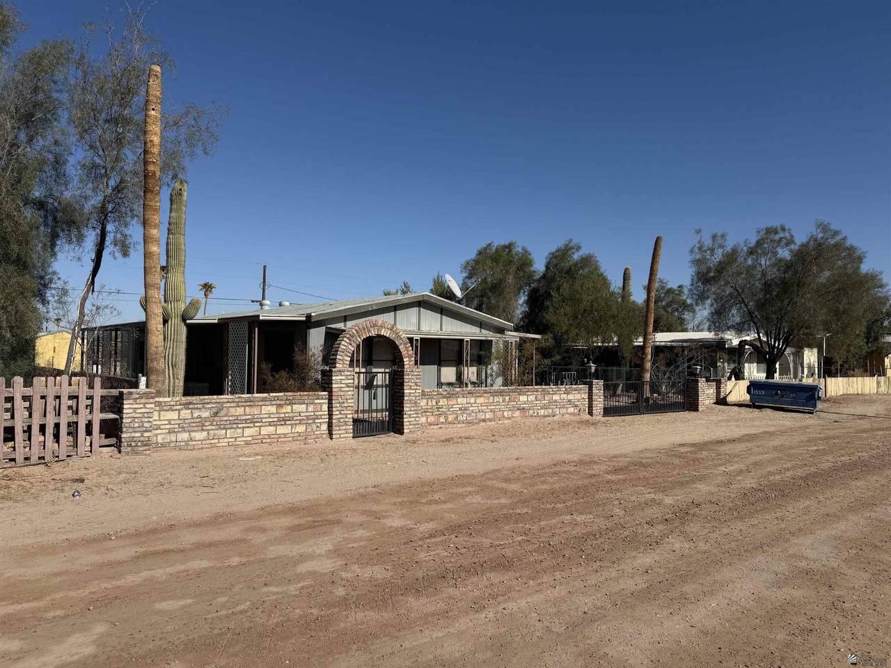 40268 Missouri Ave - Photo 1