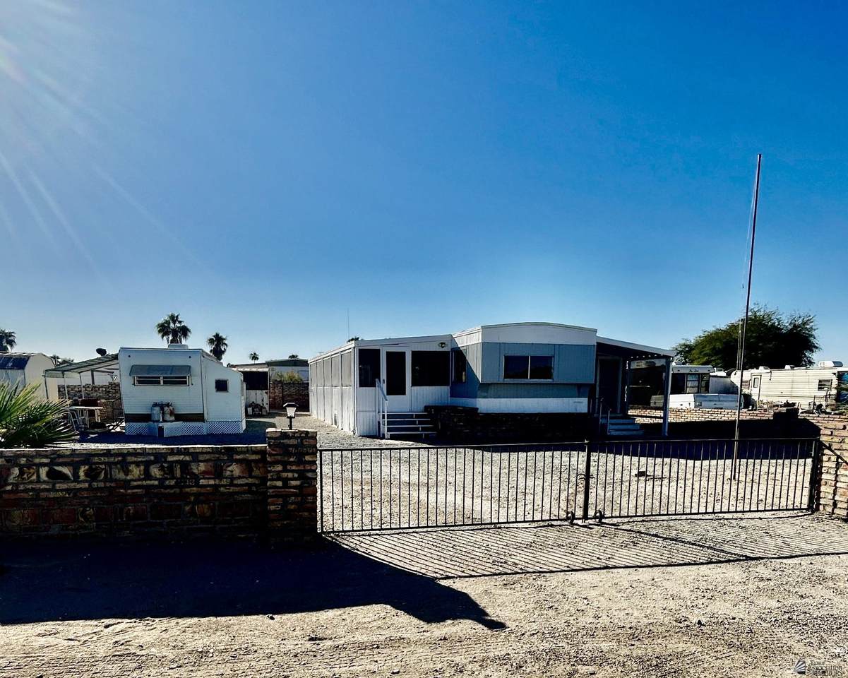 13291 40 ST - Photo 1