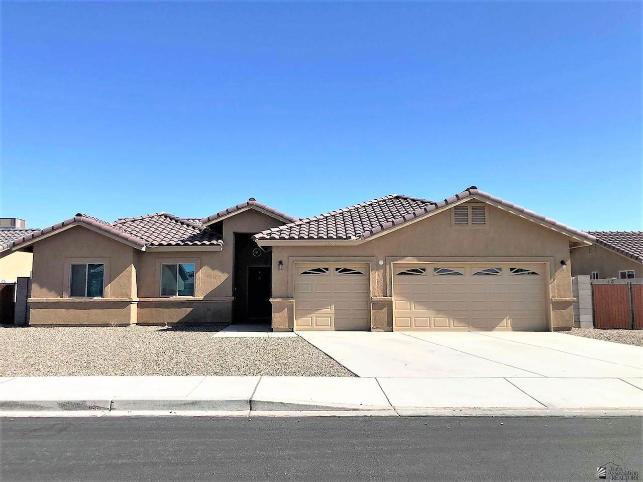 7658 41 RD - Photo 1