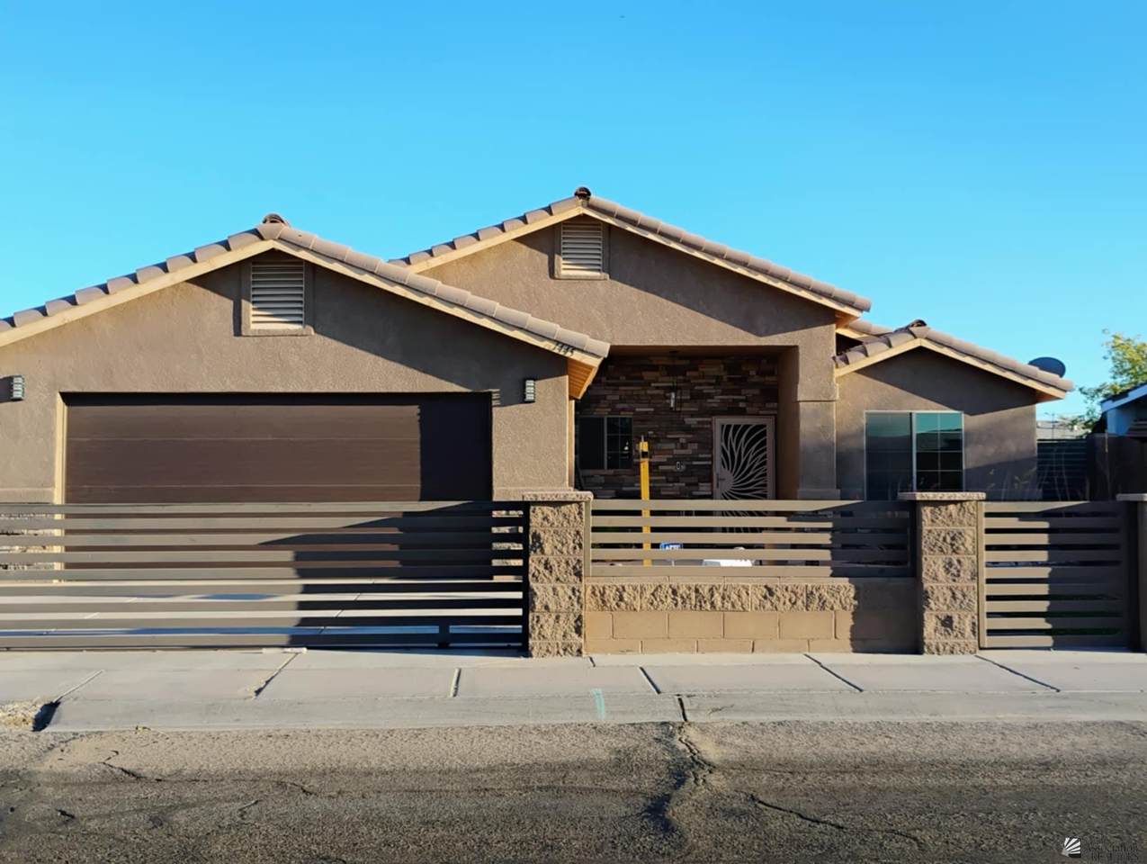 1445 San Luis Ln - Photo 1