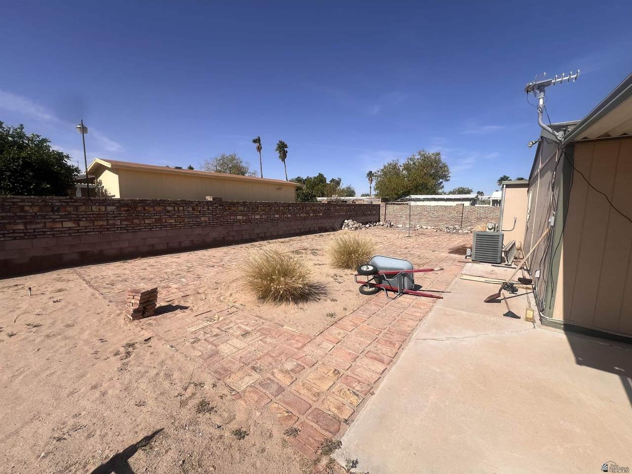 https://bt-photos.global.ssl.fastly.net/yuma/1280_boomver_1_20252427-2.jpg