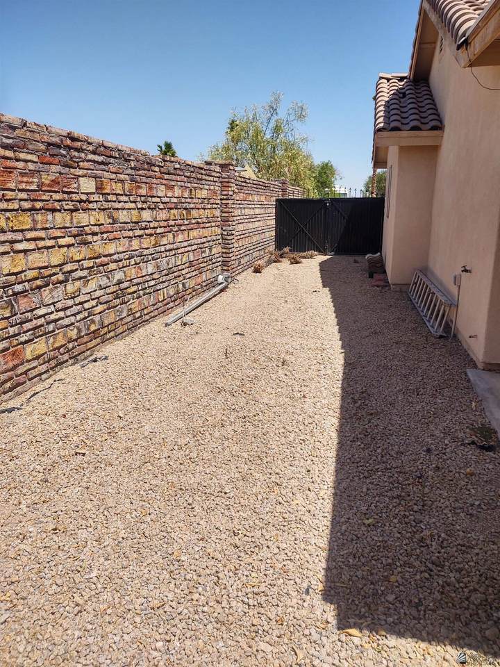https://bt-photos.global.ssl.fastly.net/yuma/1280_boomver_1_20252441-2.jpg