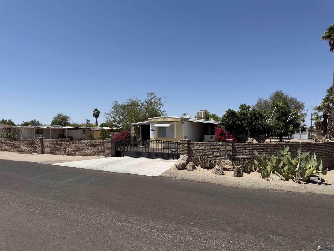 9384 Ranch Dr - Photo 1