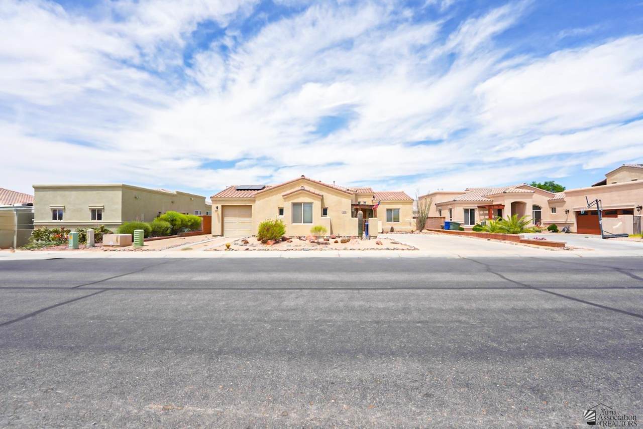 3476 Woodpecker Way - Photo 1