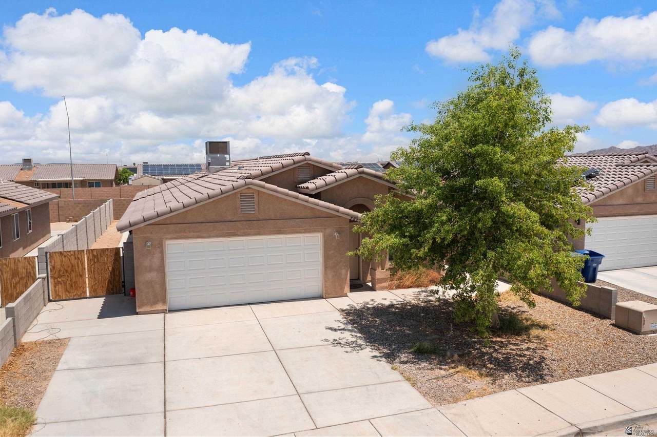 7862 44th Pl - Photo 1
