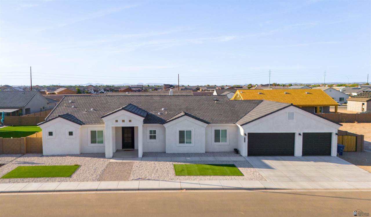 5922 47 ST - Photo 1