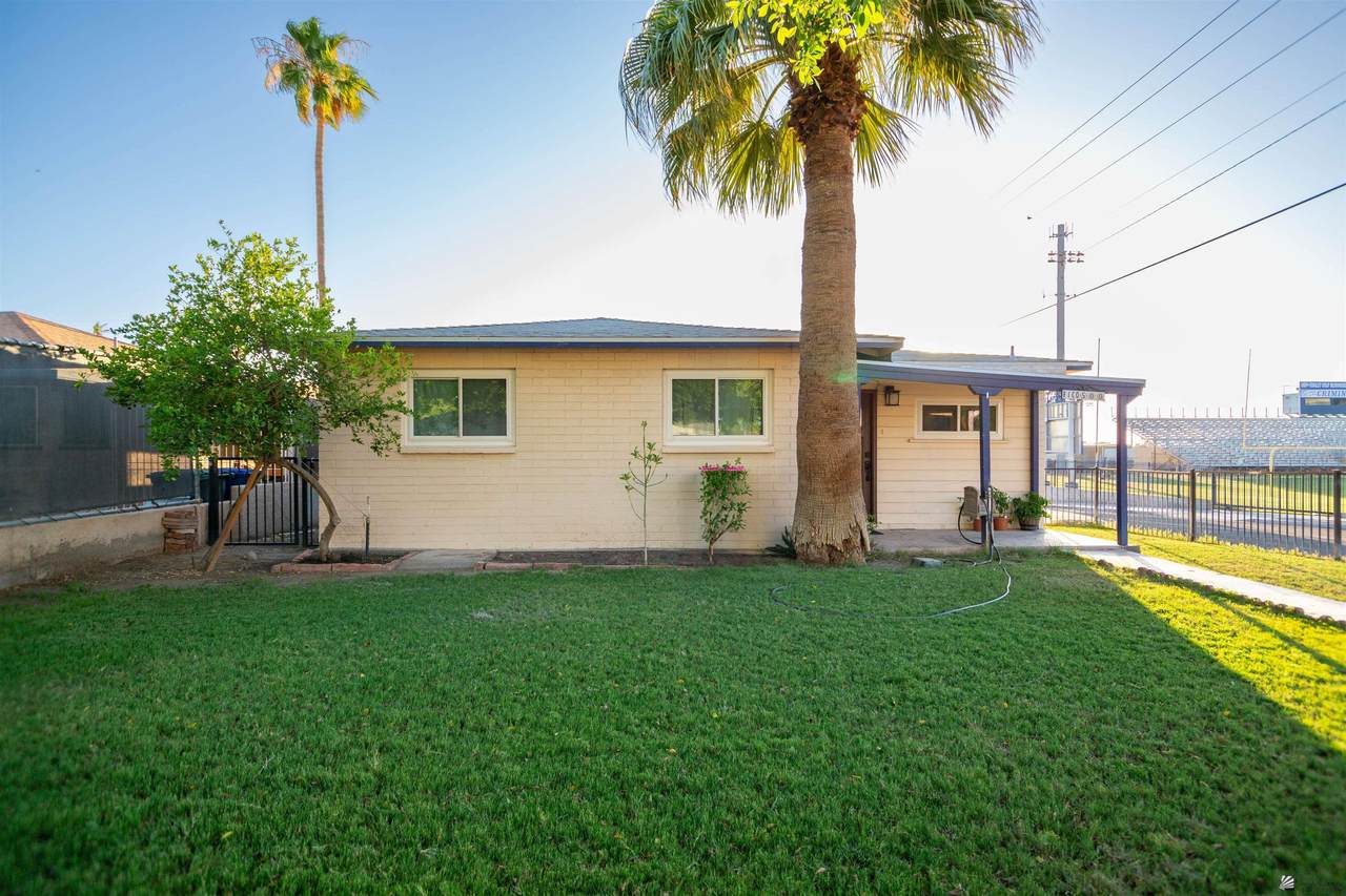 500 7 AVE - Photo 1
