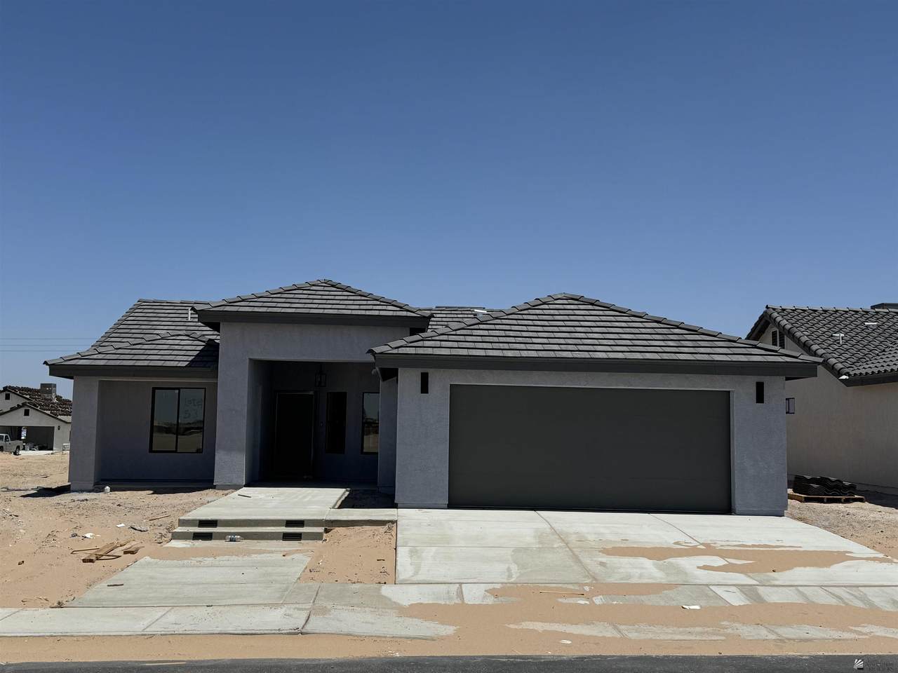 10802 45 LN - Photo 1