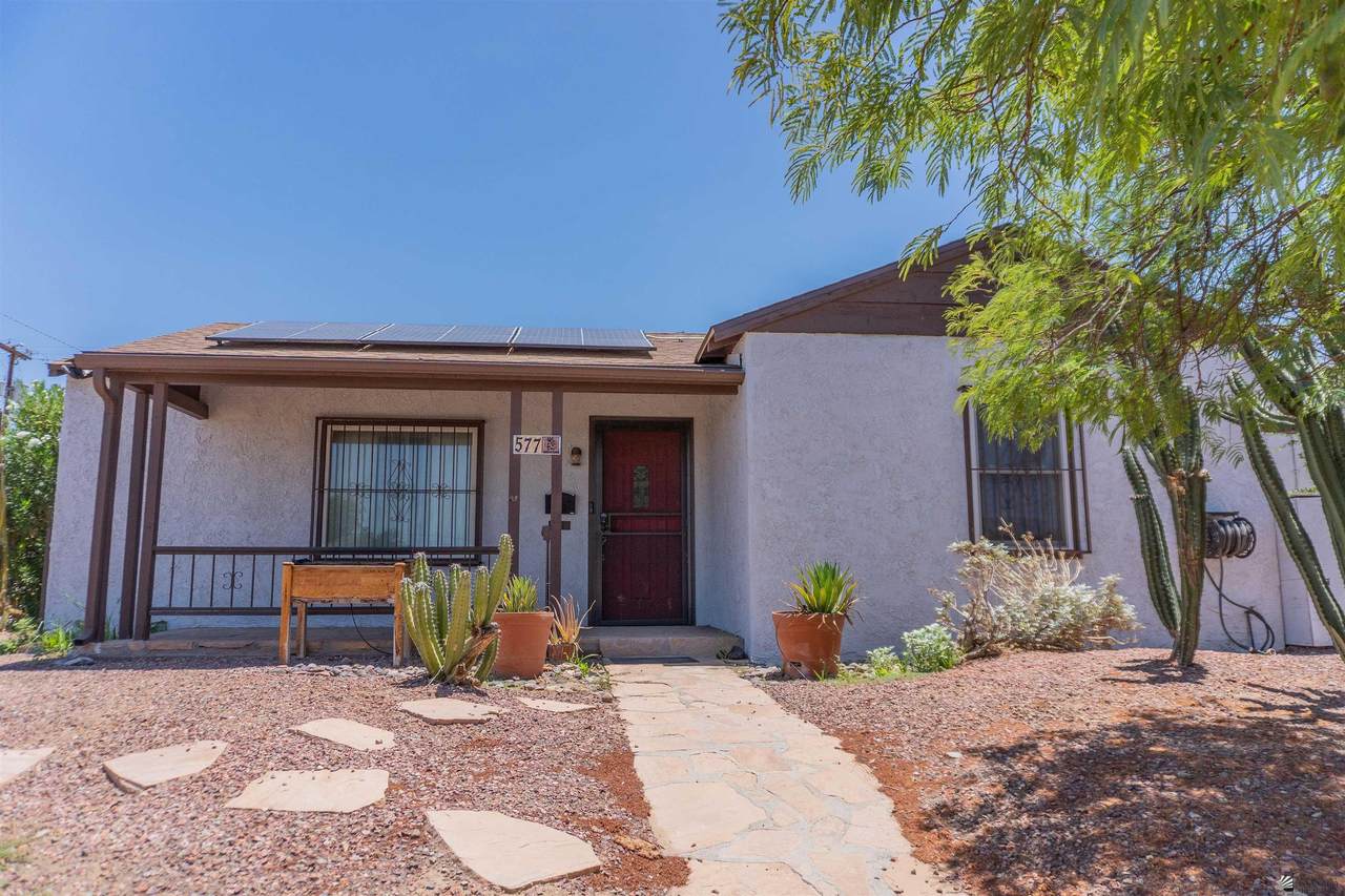 577 8 AVE - Photo 1