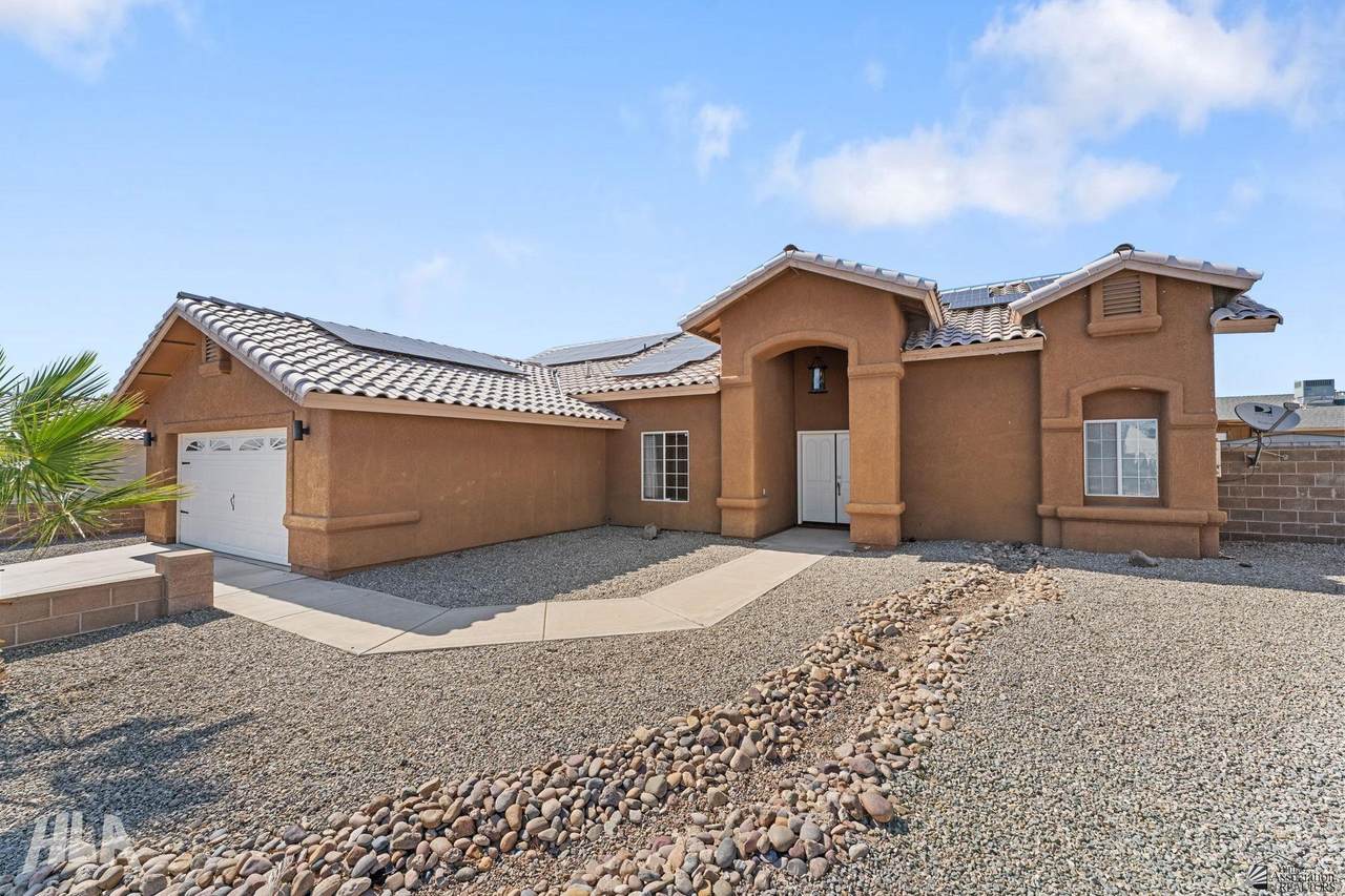 10592 38 ST - Photo 1