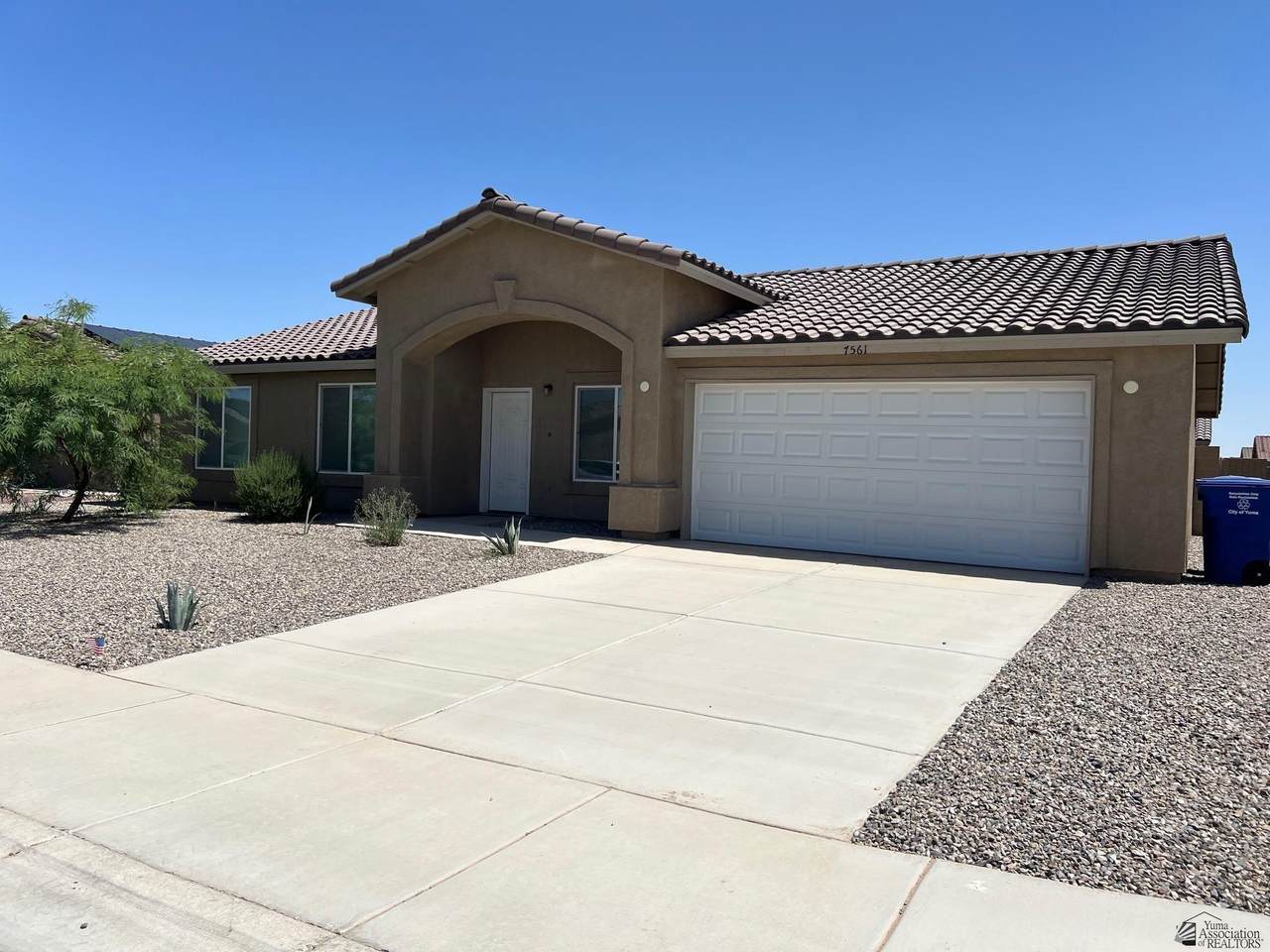 7561 42 LN - Photo 1