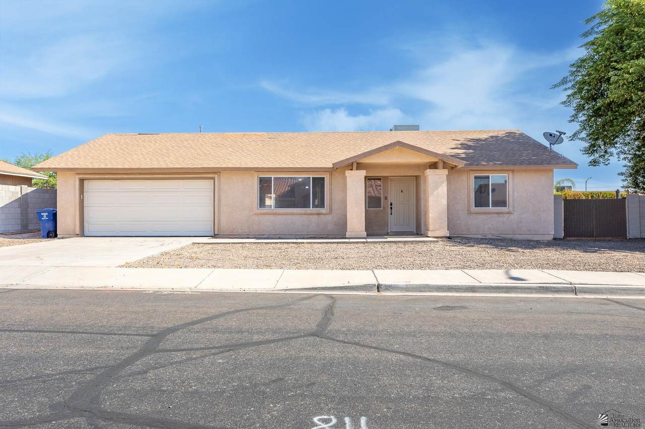 8678 25 ST - Photo 1