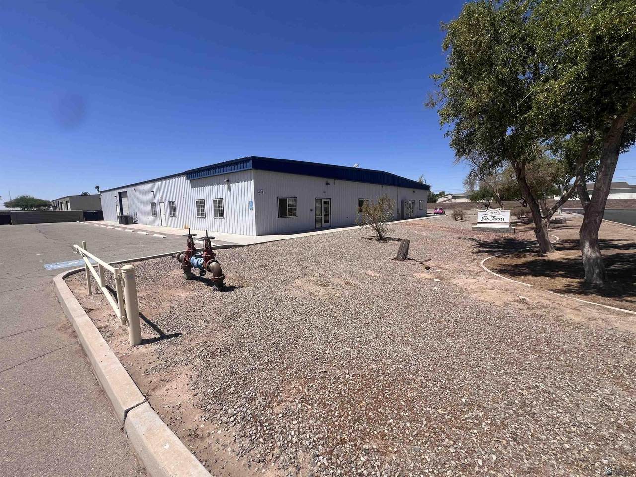 3031 42 ST - Photo 1