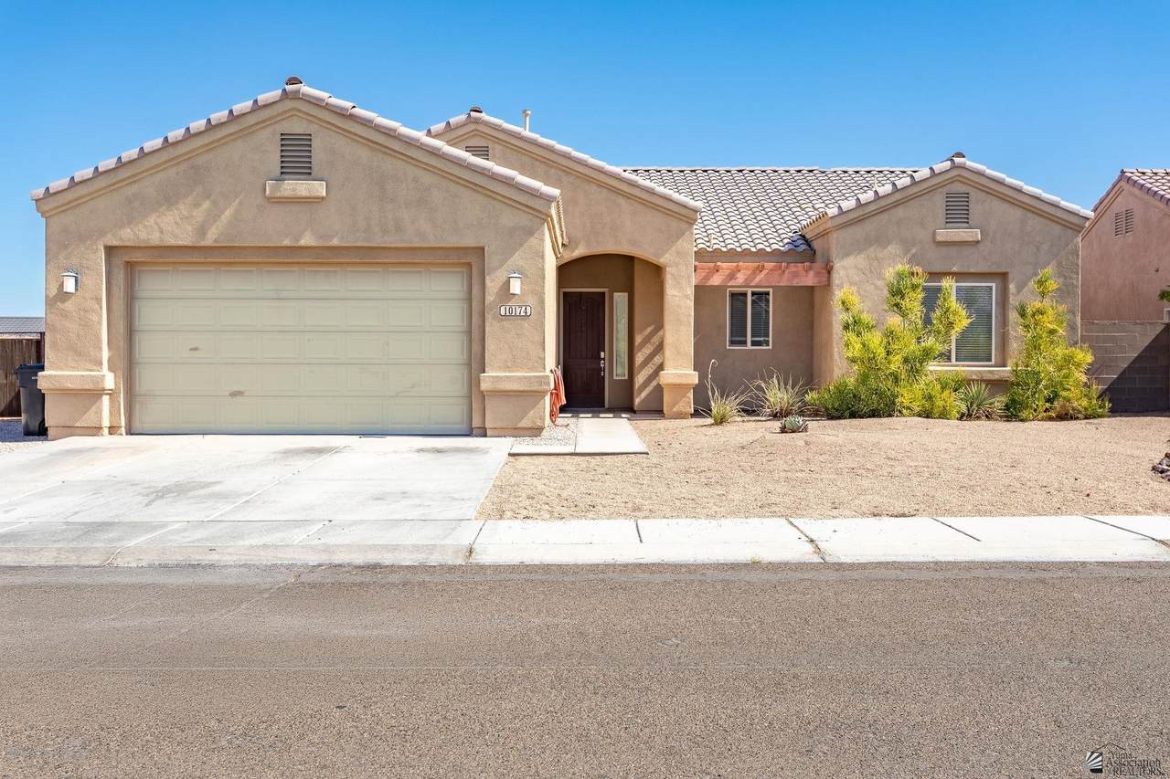10174 38 LN - Photo 1