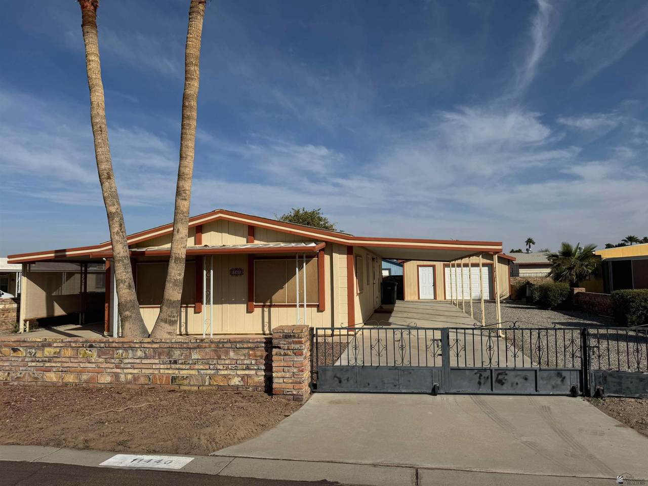 11440 38 ST - Photo 1