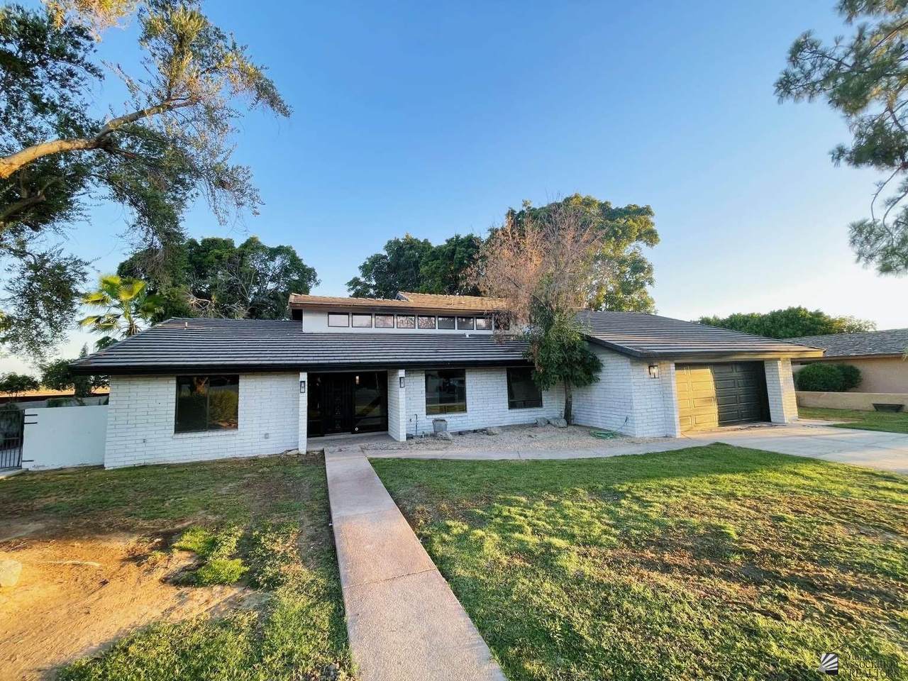 4431 Vaquero Ln - Photo 1