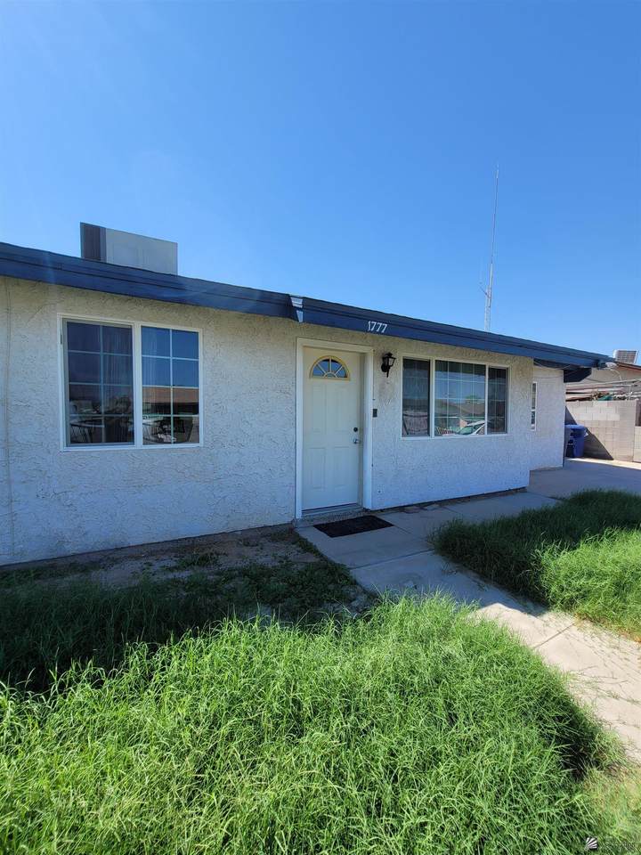 1777 29 ST - Photo 1