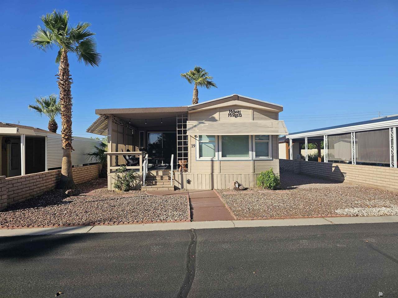 5707 32 ST - Photo 1