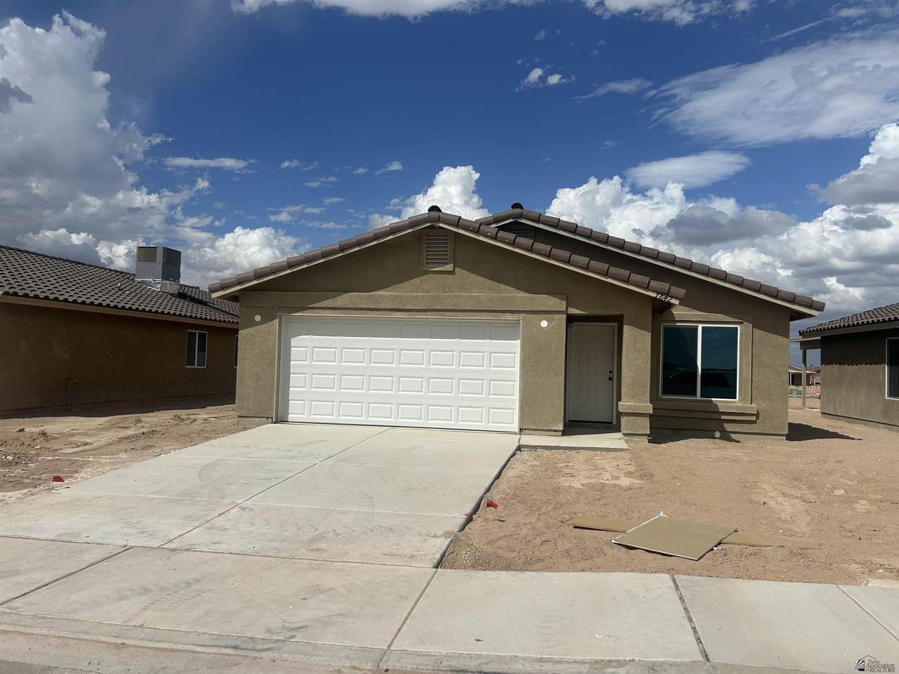 7842 47 ST - Photo 1