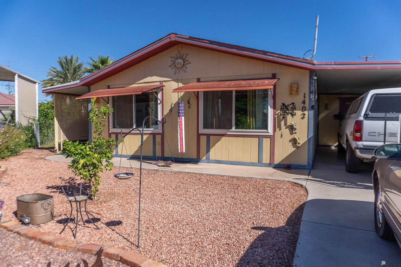 1402 Jennifer Ln - Photo 1