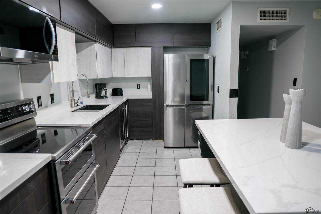 2150 Ave A - Photo 1