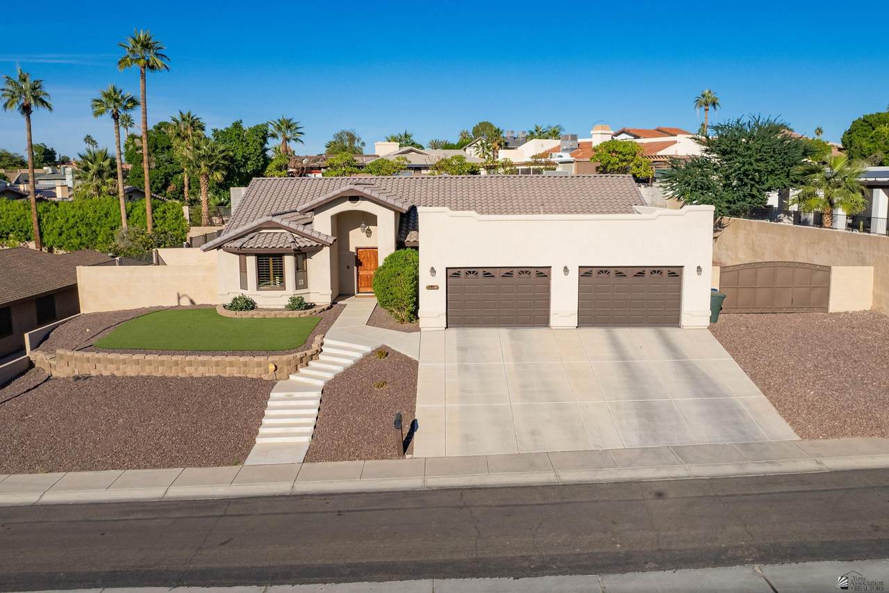 1404 Parkway Dr - Photo 1