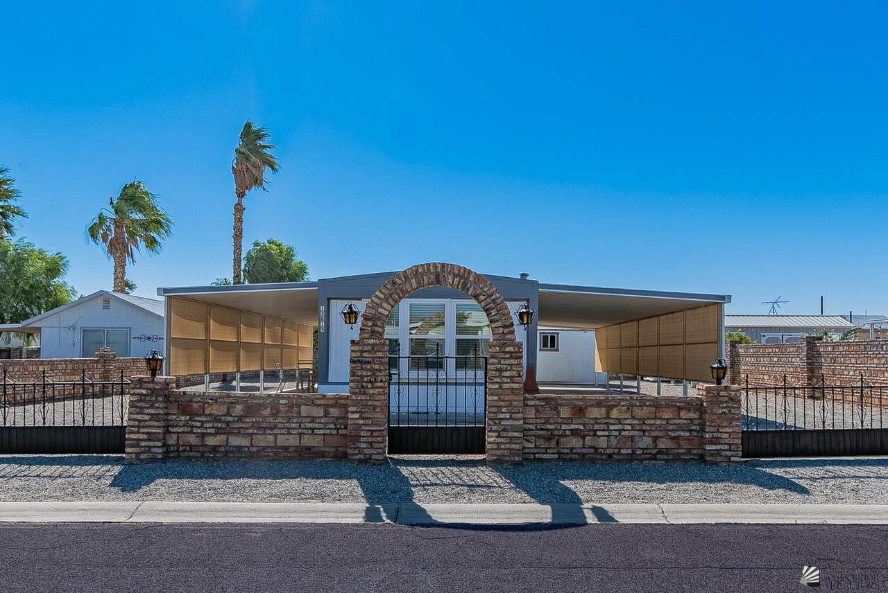 13815 48 DR - Photo 1