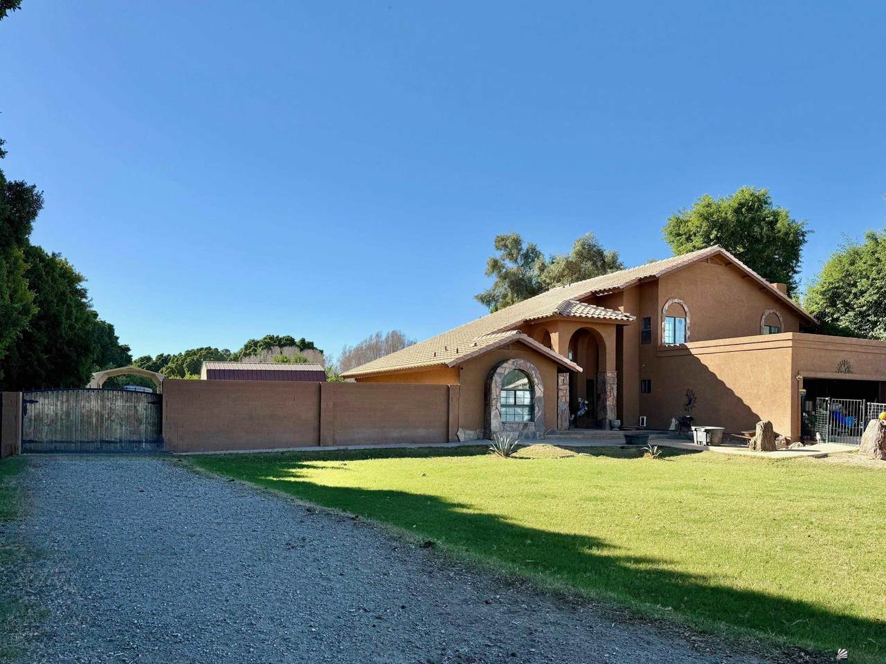 5117 Poppy St - Photo 1