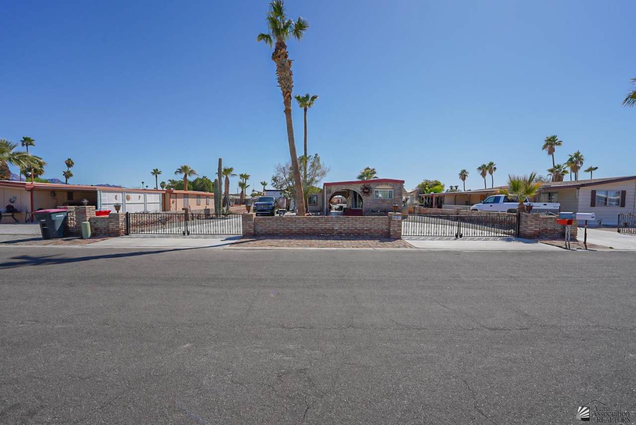 13249 42 ST - Photo 1