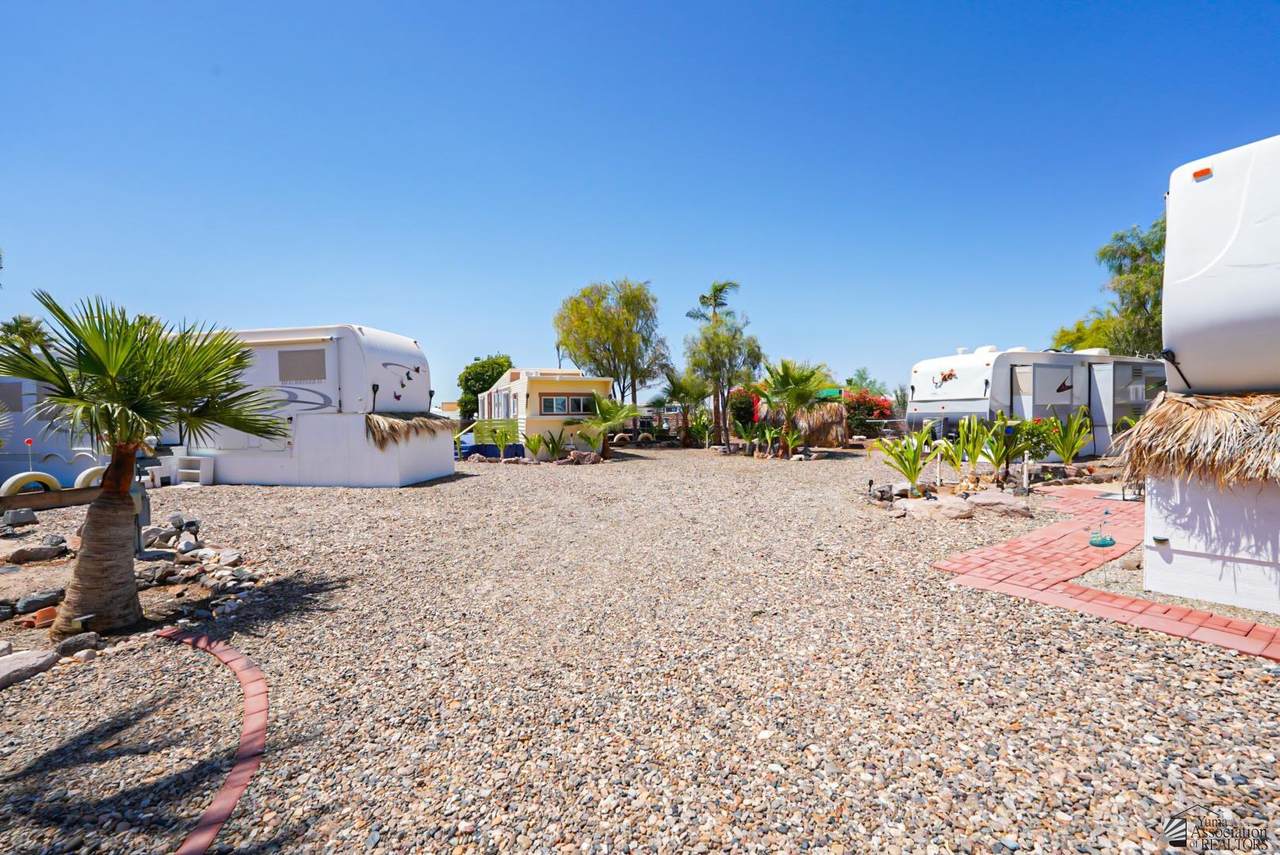 13298 48 DR - Photo 1