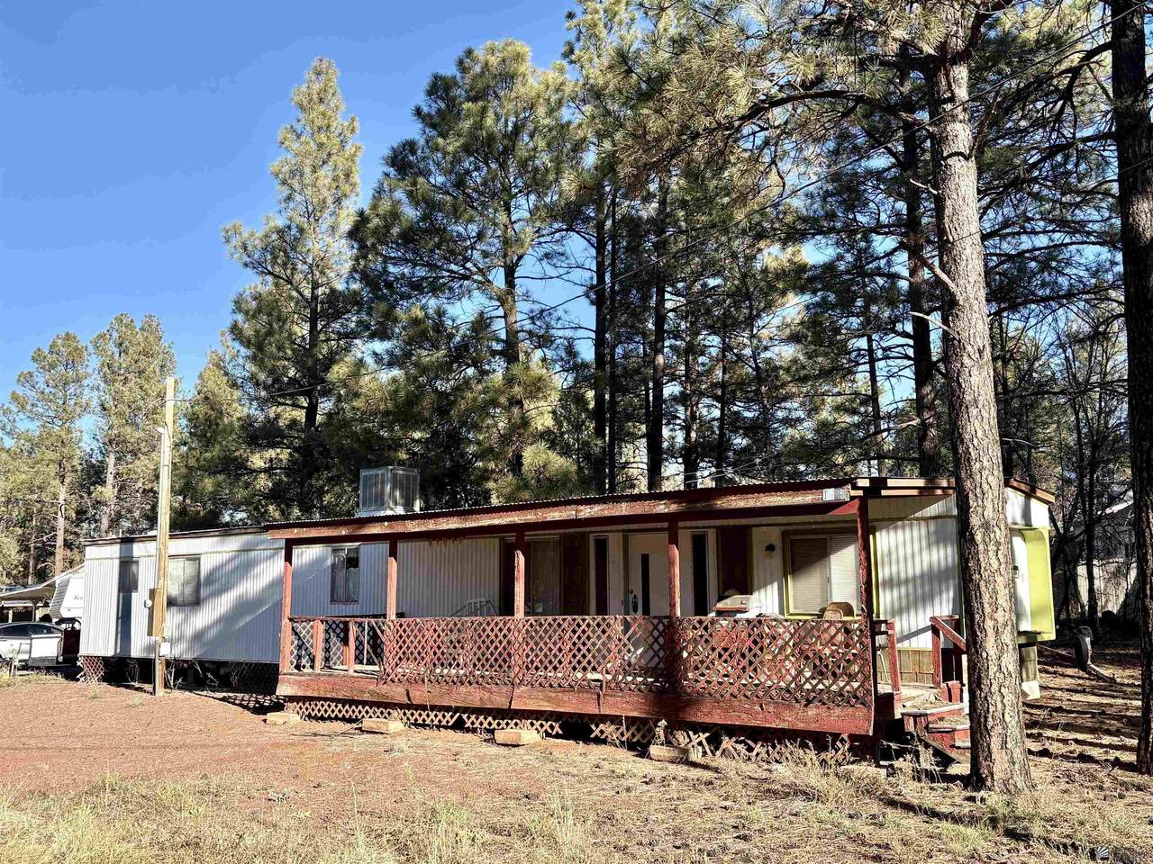 1835 Park Ln - Photo 1