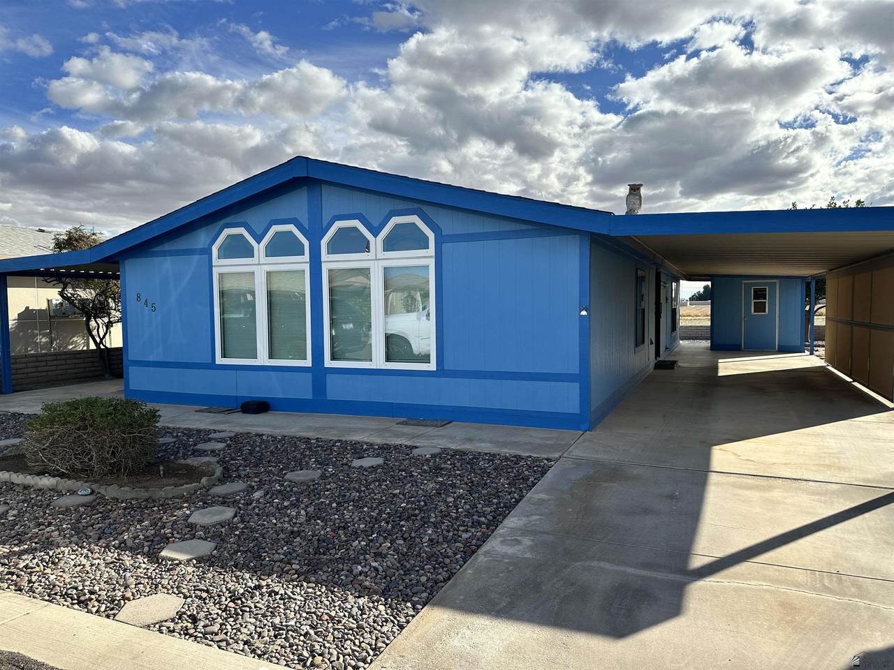 845 Desert View Ln - Photo 1