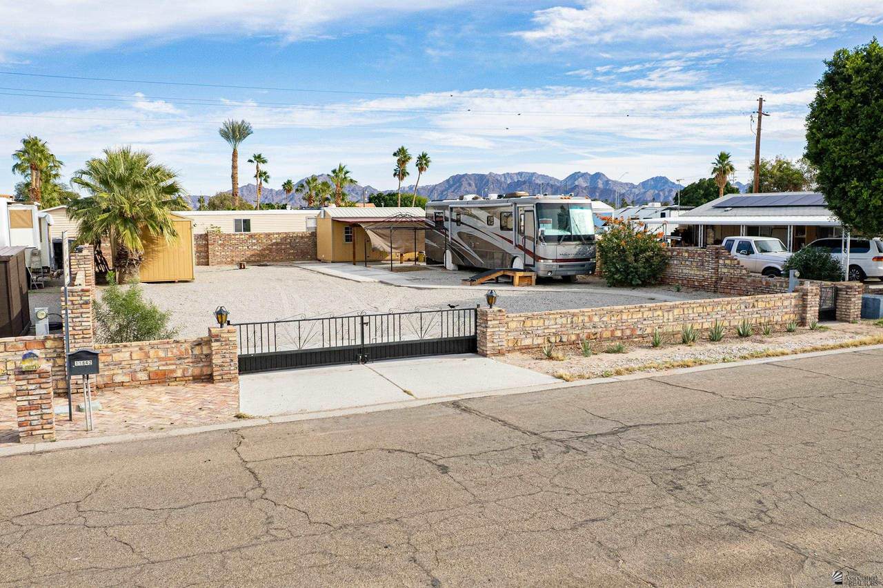 11847 Helen Dr - Photo 1