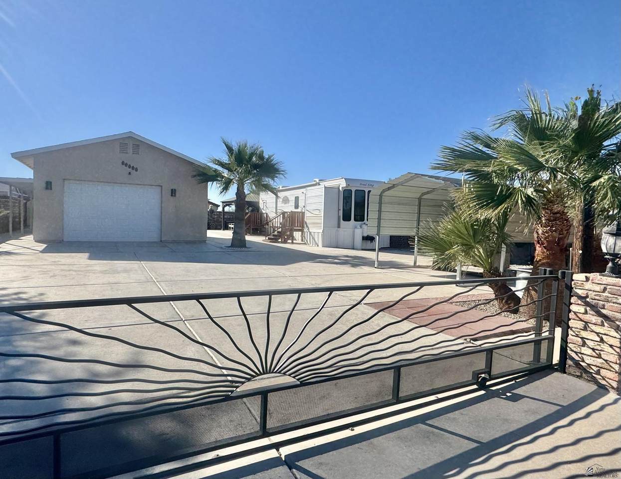 12631 44 ST - Photo 1