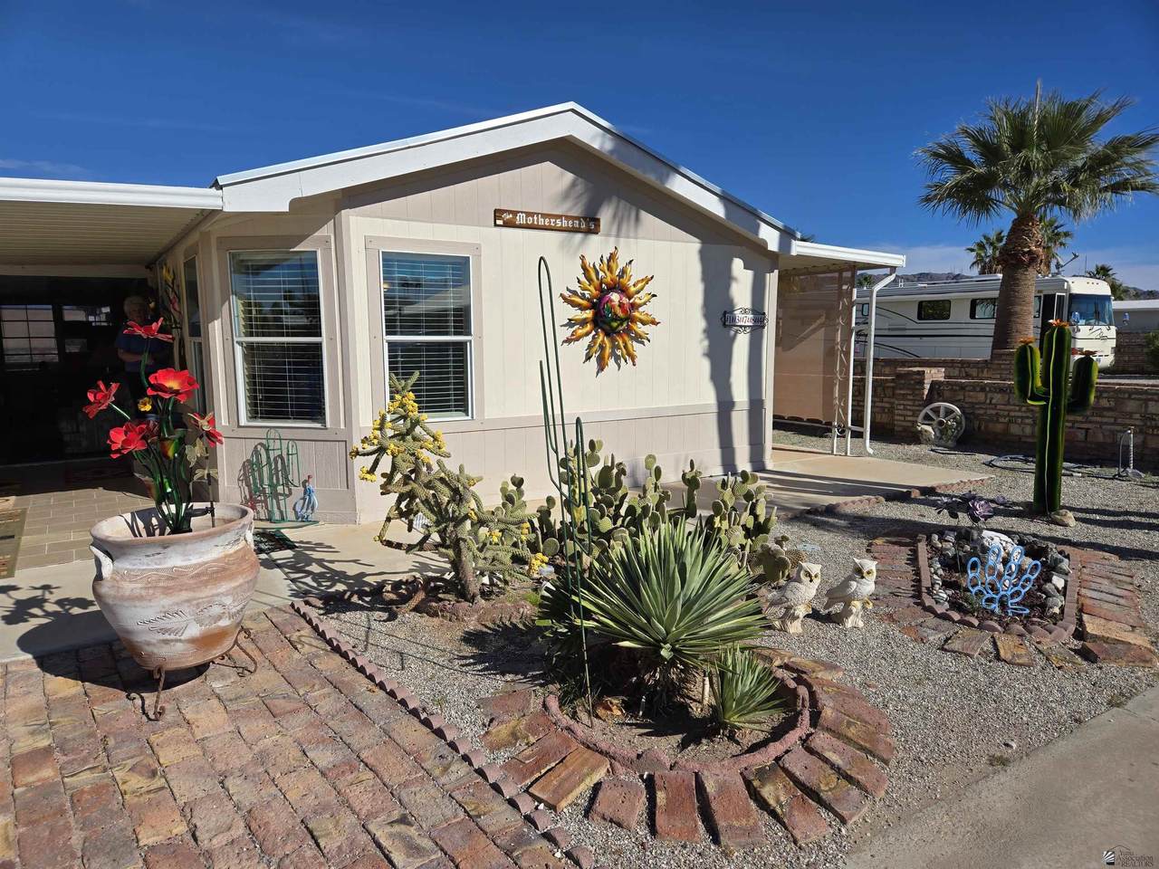 13784 47 DR - Photo 1