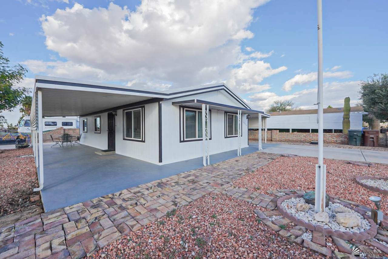 13314 42 DR - Photo 1