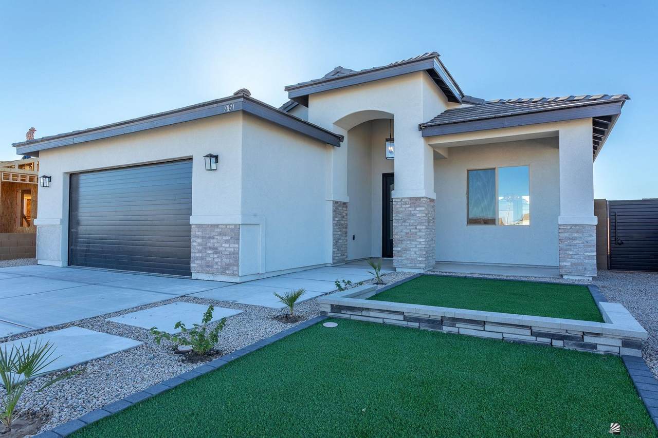 7871 35 ST - Photo 1