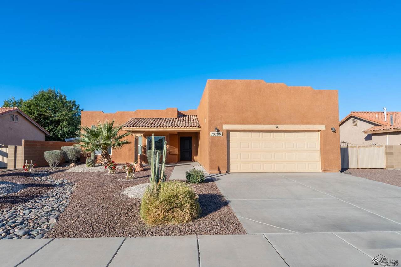 10780 Madero St - Photo 1