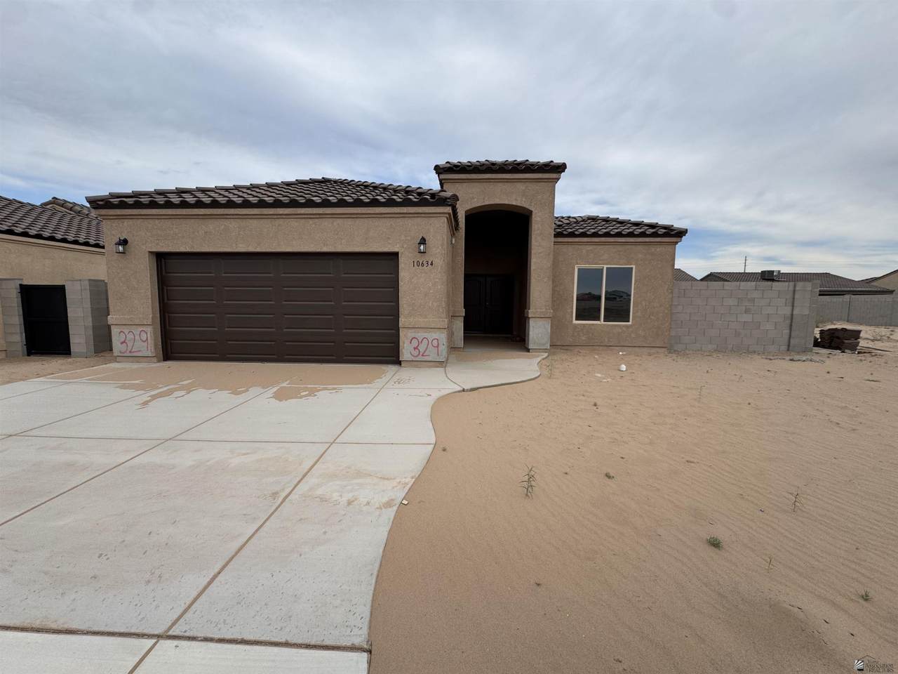 10634 45 LN - Photo 1