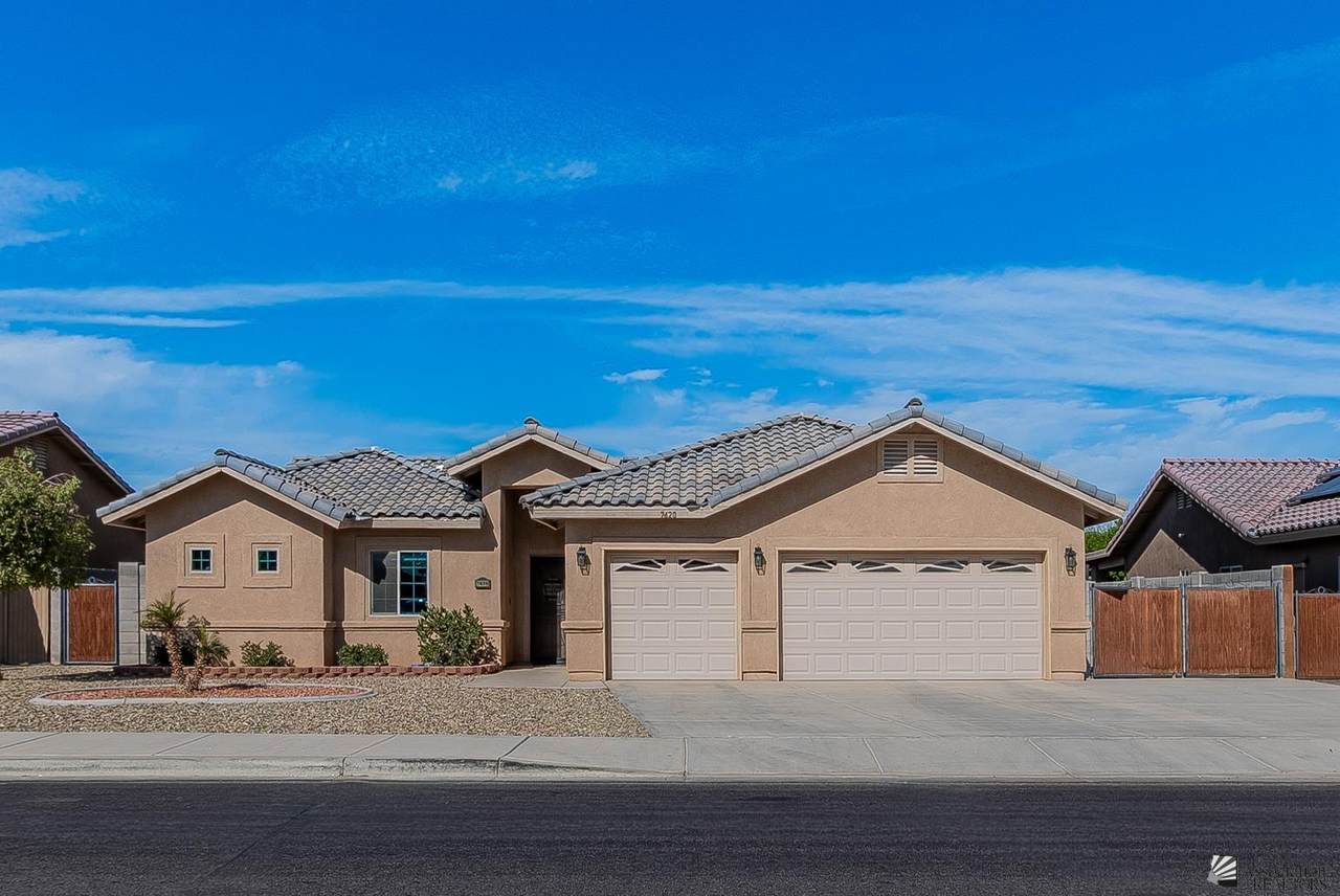 7620 41 ST - Photo 1