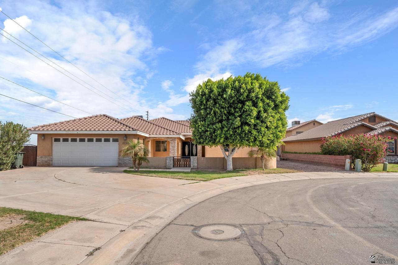 1530 Daniela Ave - Photo 1