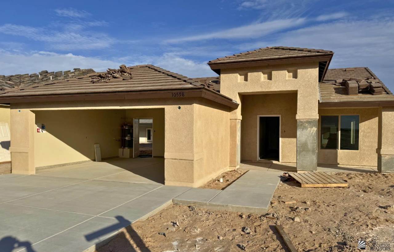 10544 45 ST - Photo 1